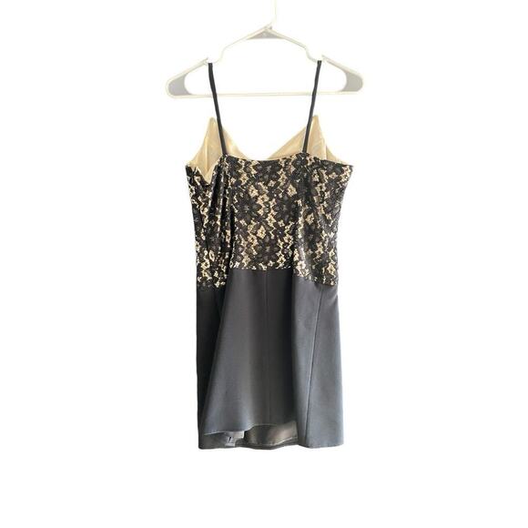 CAROLE LITTLE PETITE Black Tan Beaded Floral Lace Sleeveless Shift Mini Dress 2 - Picture 2 of 4